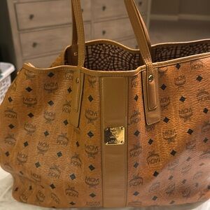 MCM Visetos large shopper and pochette